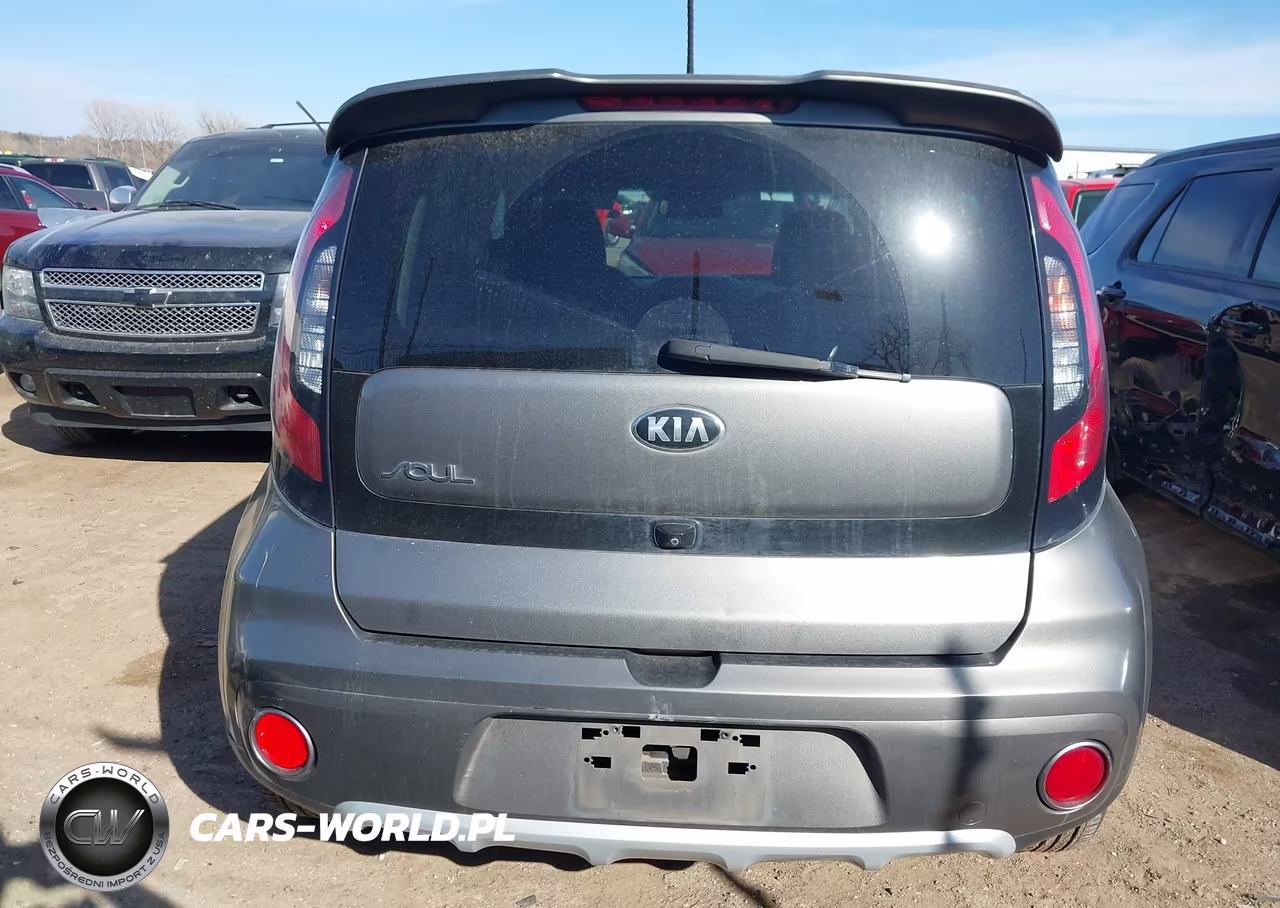 2018 Kia Soul + VIN:KNDJP3A58J7536781 - 17