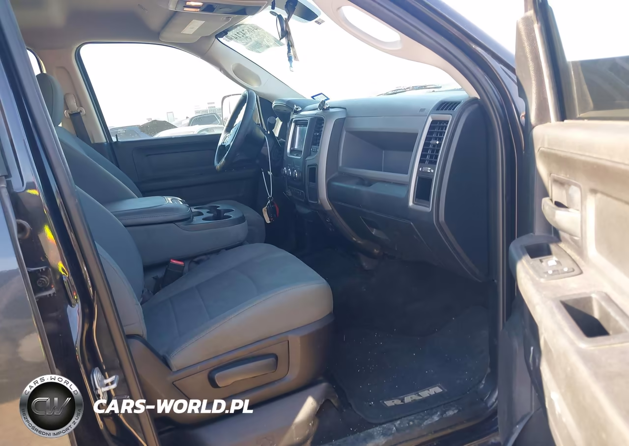 2018 Ram 2500 VIN:3C6UR5CL8JG222994 - 5