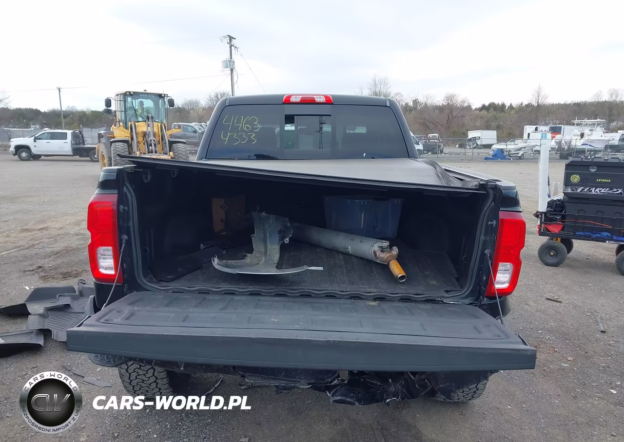 2018 Chevrolet Silverado 1500 High Country VIN:3GCUKTEC2JG120119 - 16