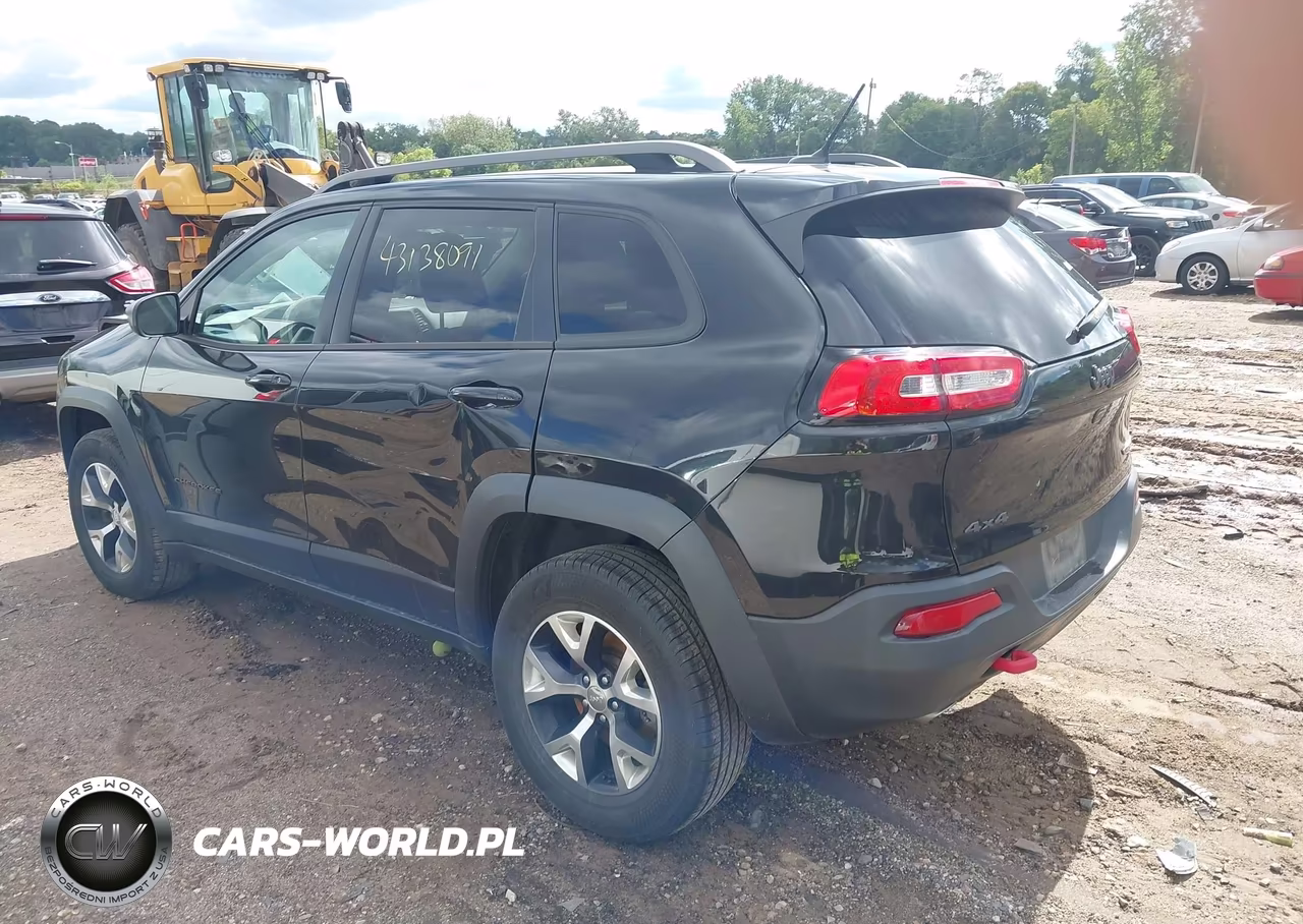 2015 Jeep Cherokee Trailhawk VIN:1C4PJMBS4FW772217 - 3