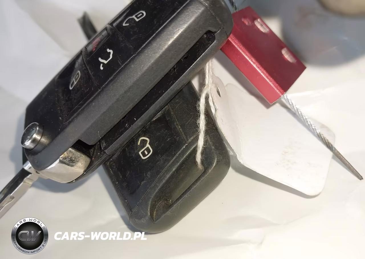 2018 Volkswagen Tiguan 2.0T S VIN:3VV0B7AX7JM123616 - 11