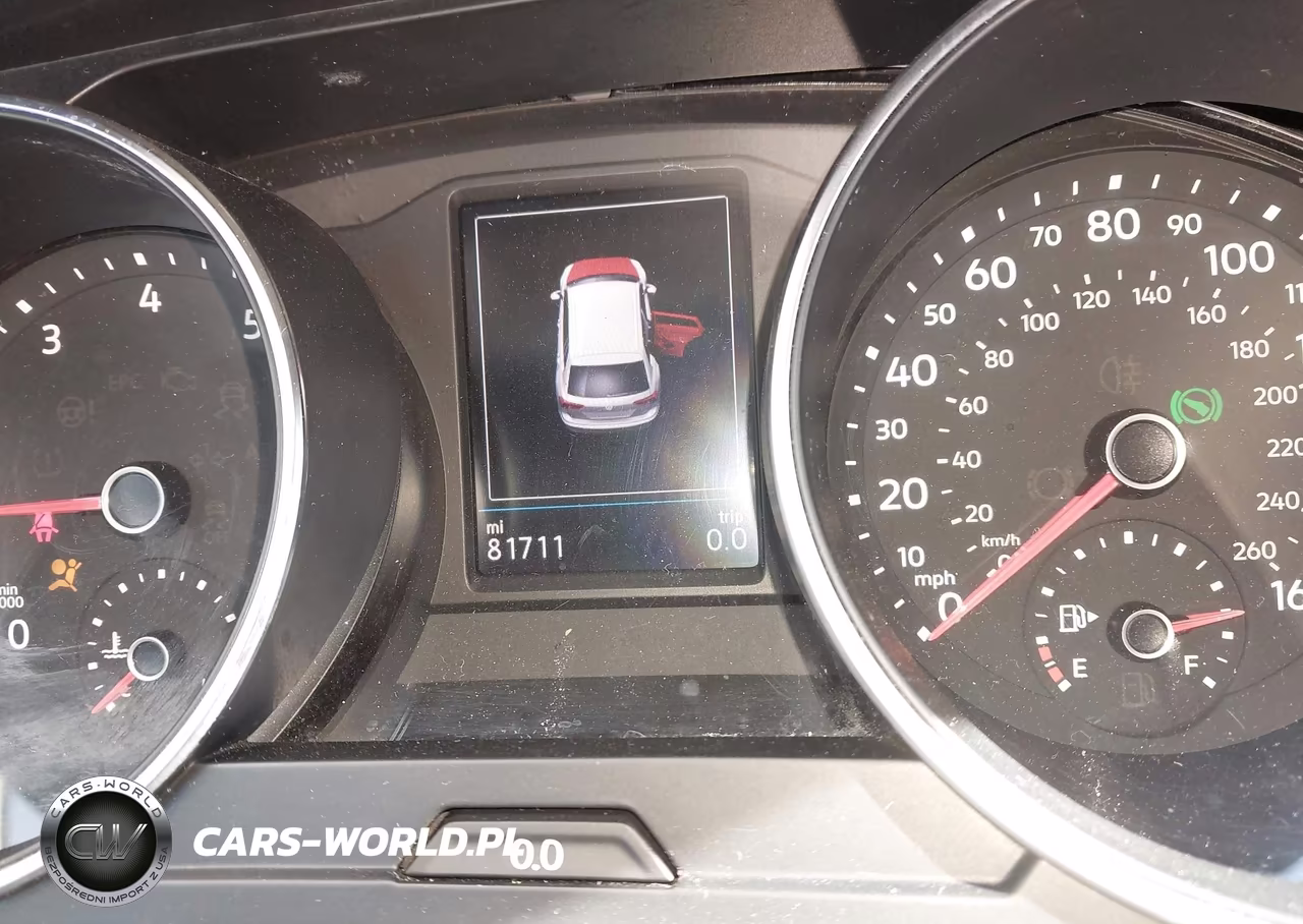 2018 Volkswagen Tiguan 2.0T S VIN:3VV0B7AX7JM123616 - 15