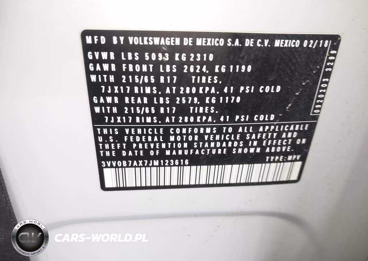 2018 Volkswagen Tiguan 2.0T S VIN:3VV0B7AX7JM123616 - 9