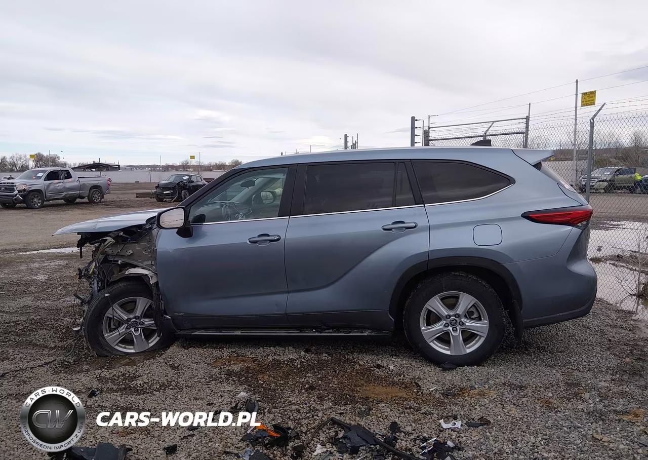 2023 Toyota Highlander Hybrid Le VIN:5TDBBRCHXPS114118 - 14
