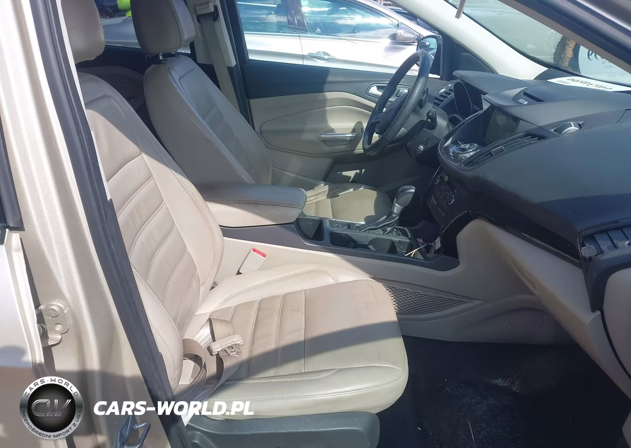 2017 Ford Escape Titanium VIN:1FMCU9J99HUA56649 - 5