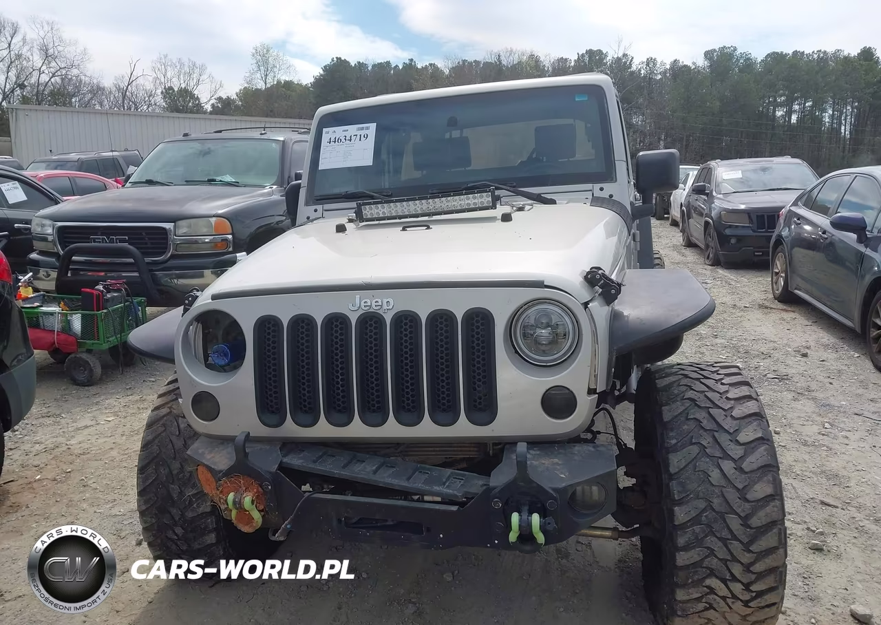 2007 Jeep Wrangler Unlimited X VIN:1J4GA39177L172165 - 12