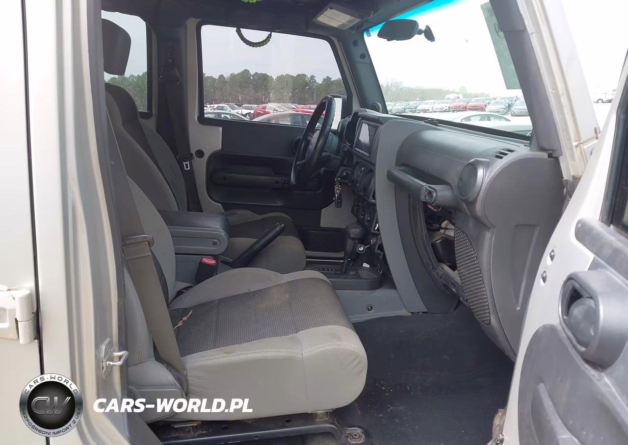 2007 Jeep Wrangler Unlimited X VIN:1J4GA39177L172165 - 5