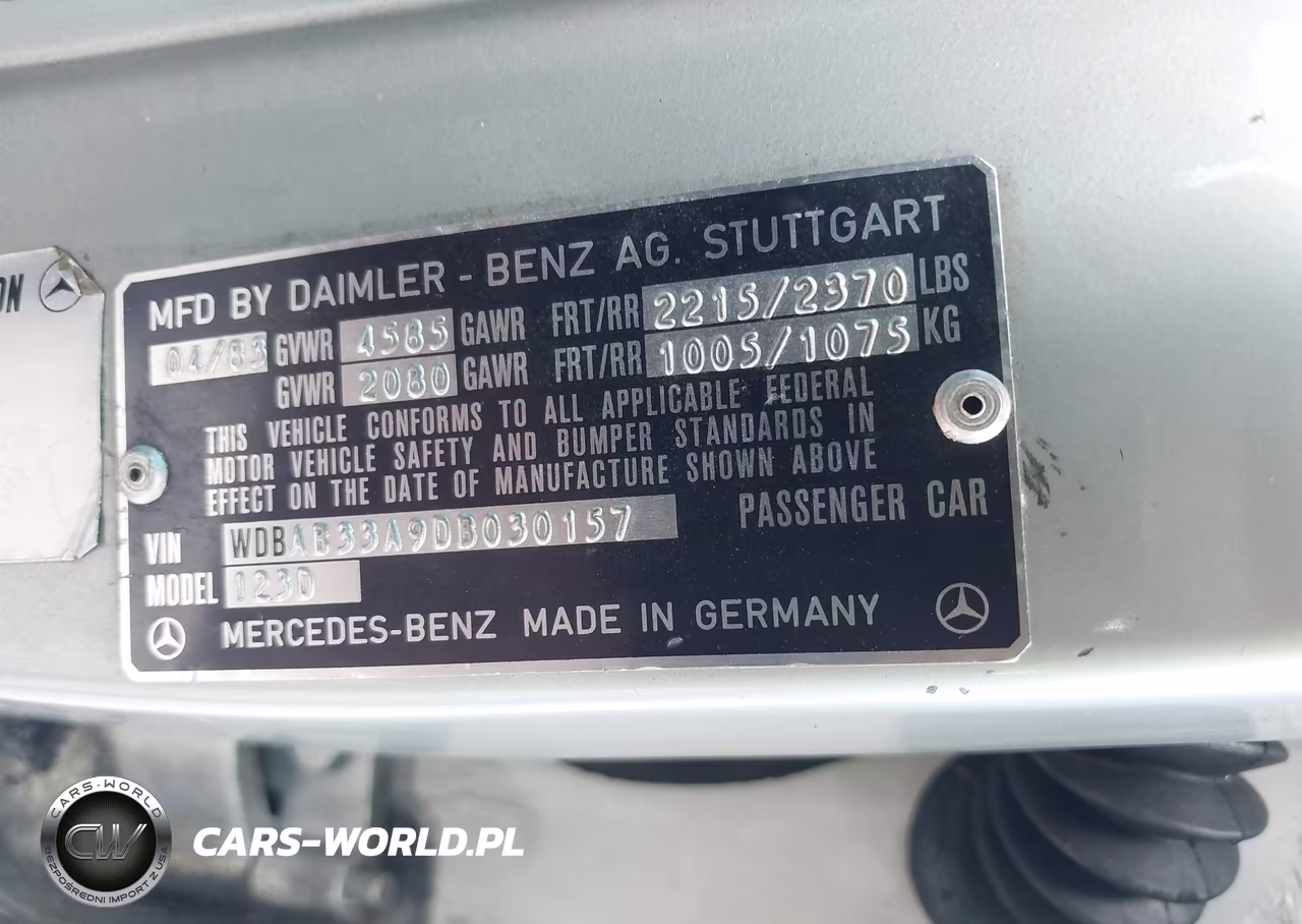 1983 Mercedes-Benz 300 Dt VIN:WDBAB33A9DB030157 - 9