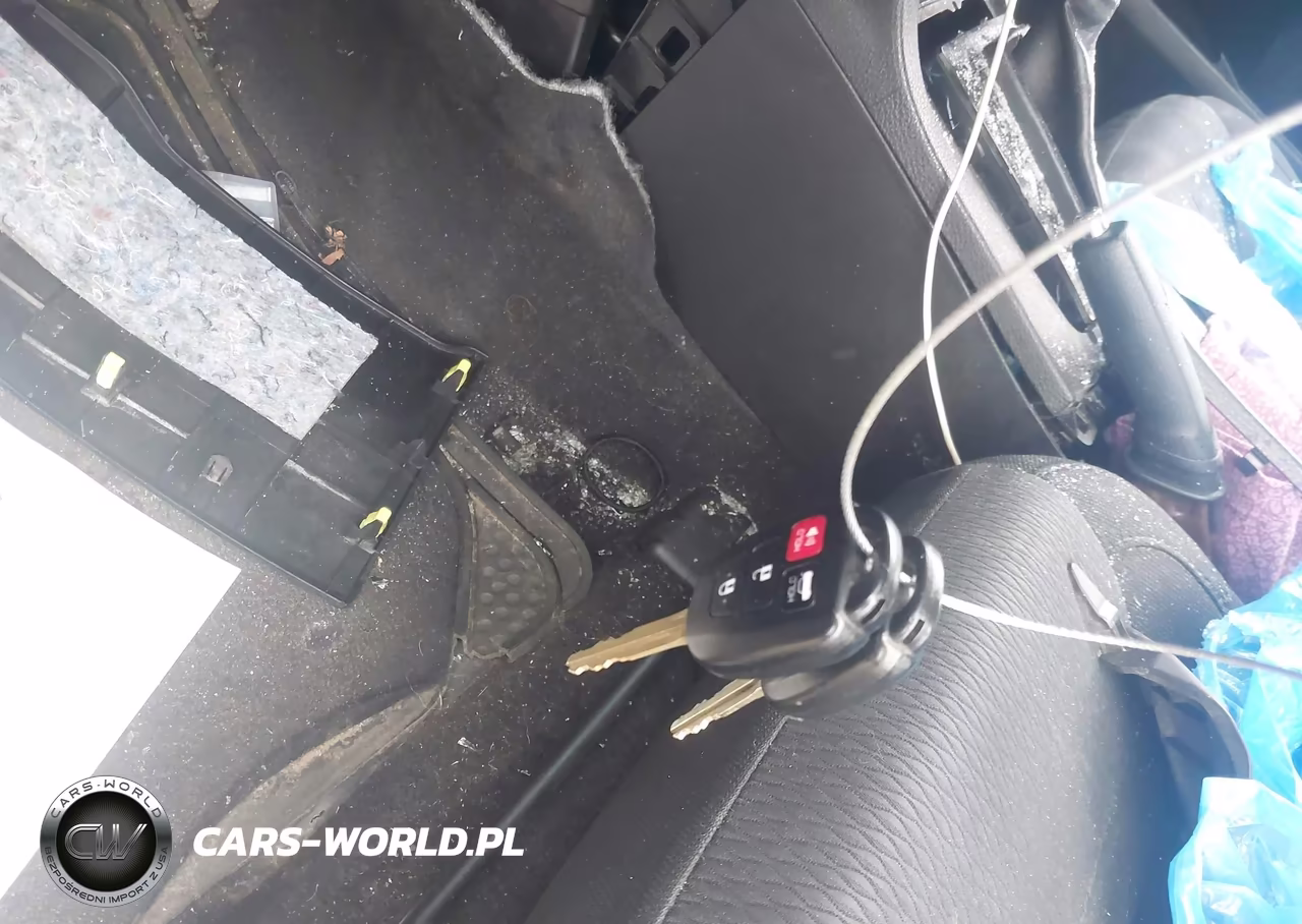2017 Toyota Corolla Le VIN:5YFBURHE2HP699540 - 11