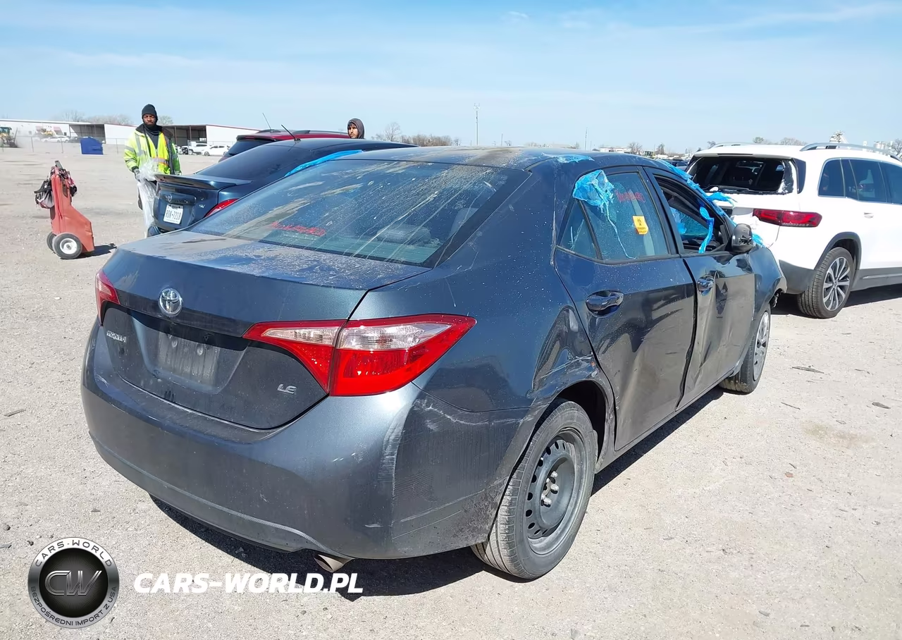2017 Toyota Corolla Le VIN:5YFBURHE2HP699540 - 4