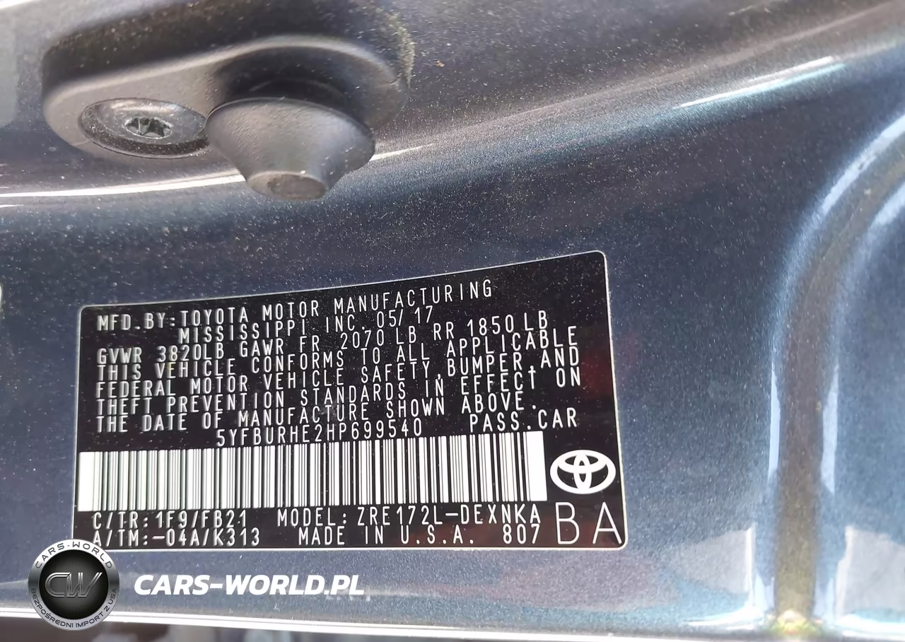 2017 Toyota Corolla Le VIN:5YFBURHE2HP699540 - 9