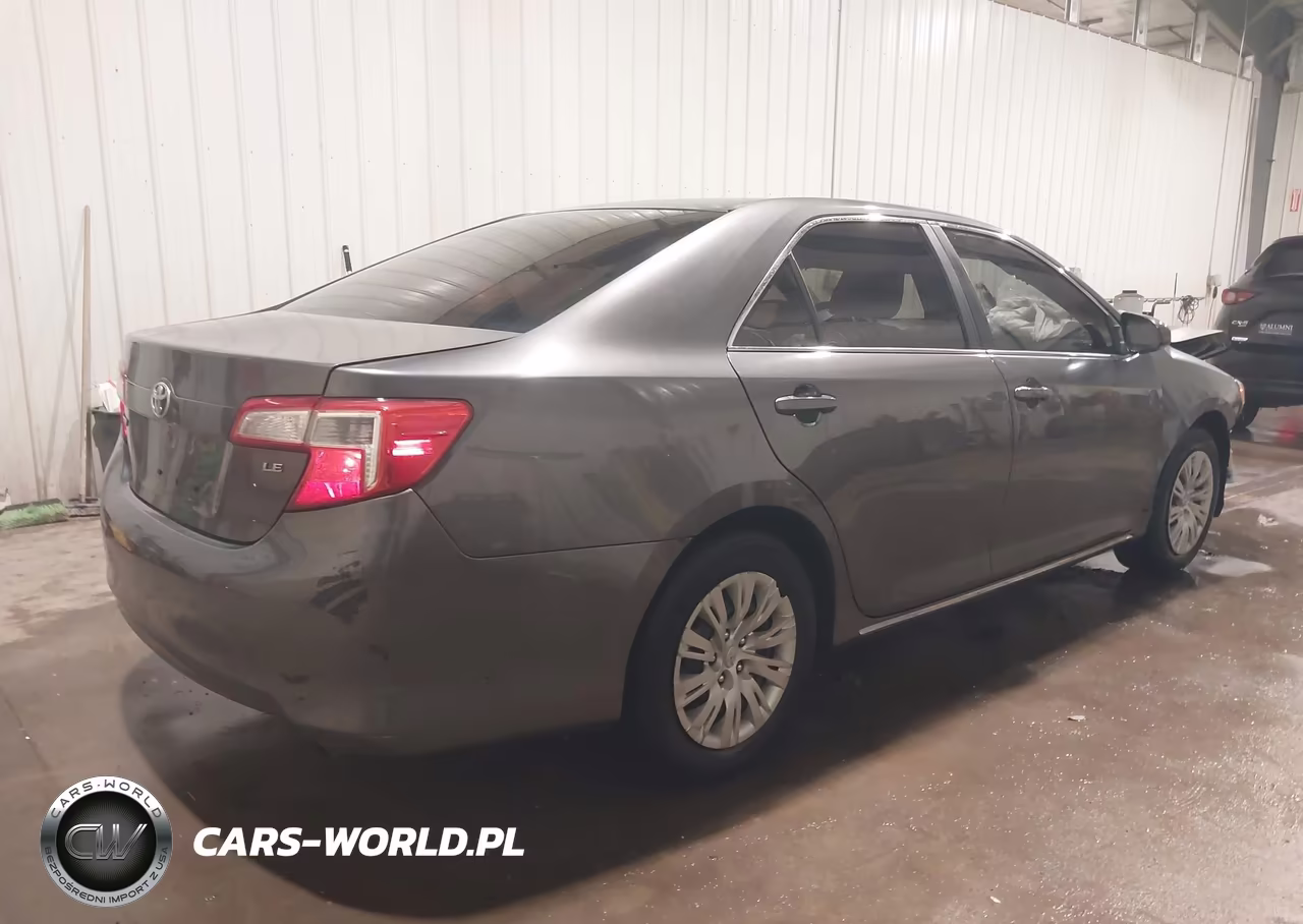 2014 Toyota Camry Le VIN:4T4BF1FK5ER411420 - 4