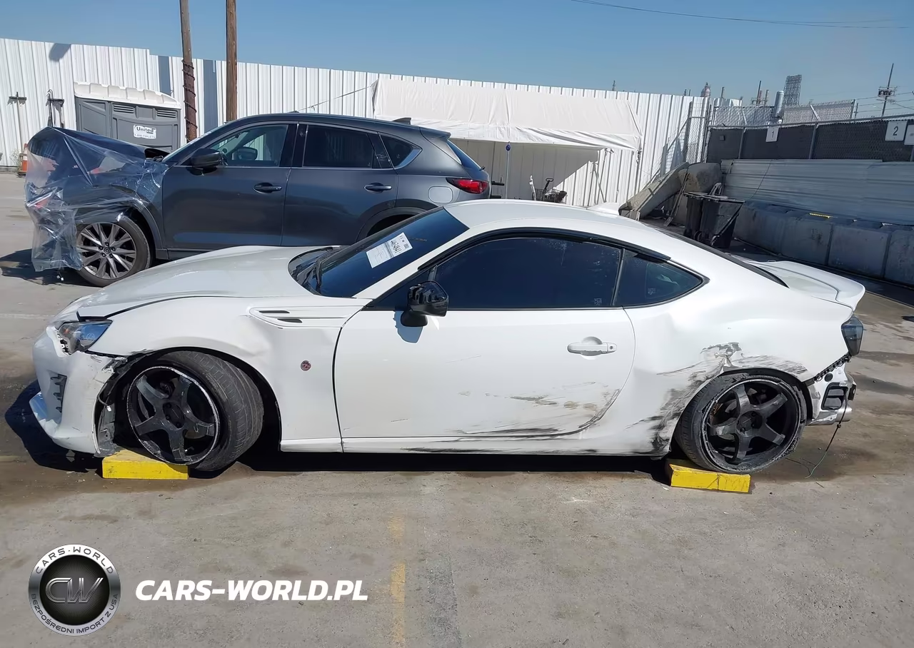 2017 Toyota 86 VIN:JF1ZNAA14H8700645 - 15