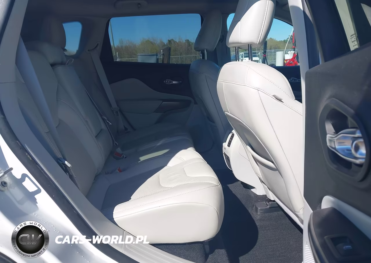 2020 Jeep Cherokee Limited Fwd VIN:1C4PJLDBXLD561148 - 8