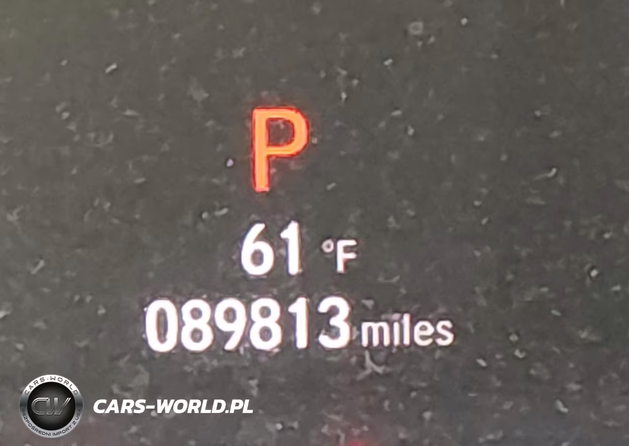 2018 Honda Accord Sport VIN:1HGCV1F39JA230932 - 15