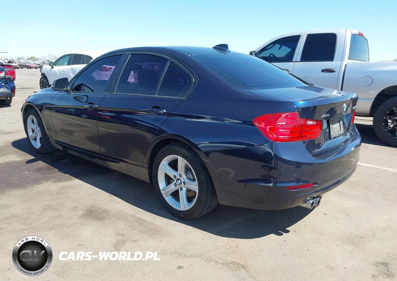2015 BMW 328I xDrive VIN:WBA3B3G54FNT18156 - 3