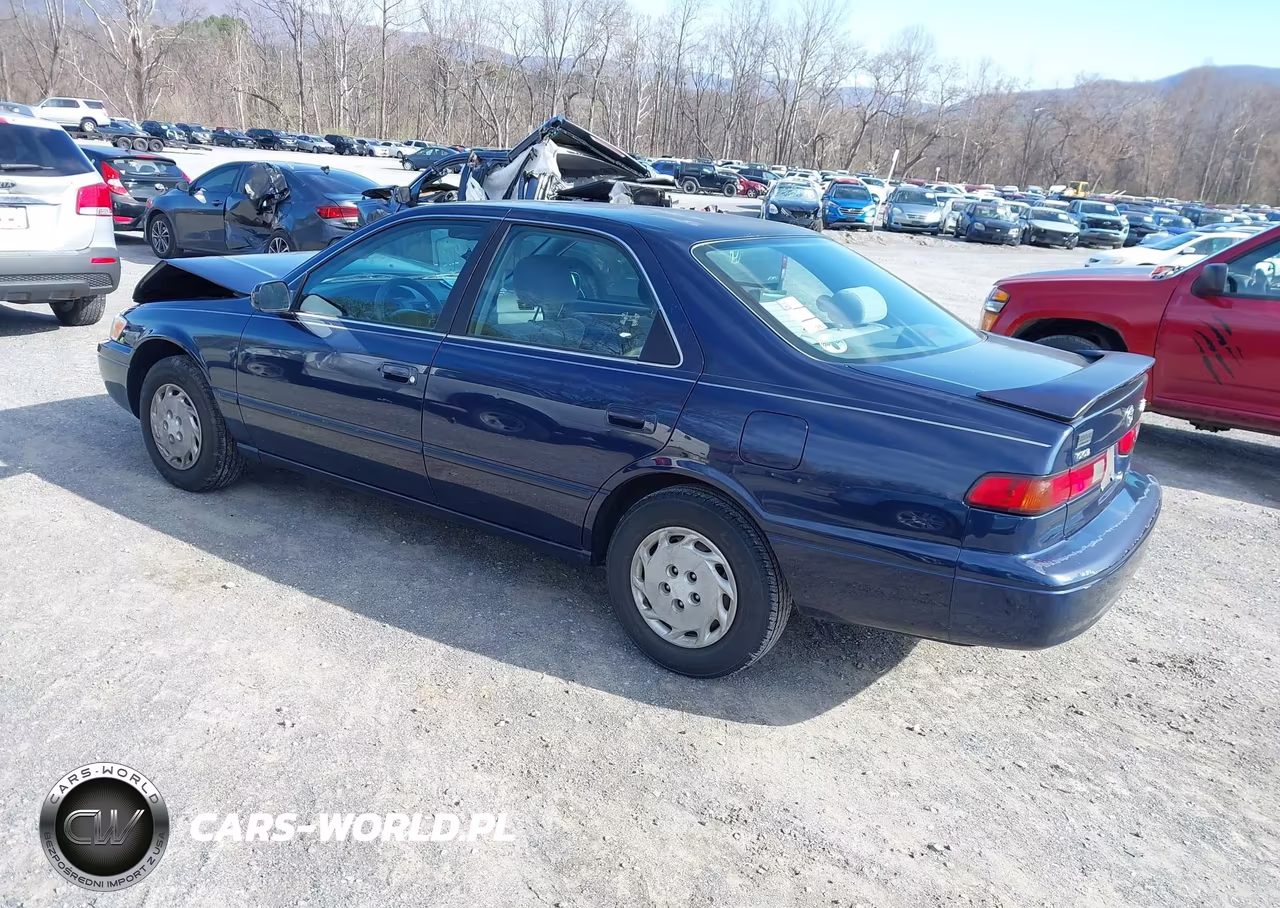 1999 Toyota Camry Le VIN:JT2BG22K9X0315865 - 3