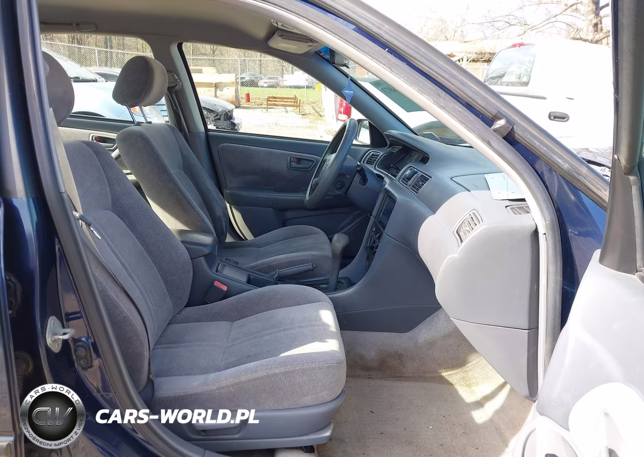 1999 Toyota Camry Le VIN:JT2BG22K9X0315865 - 5