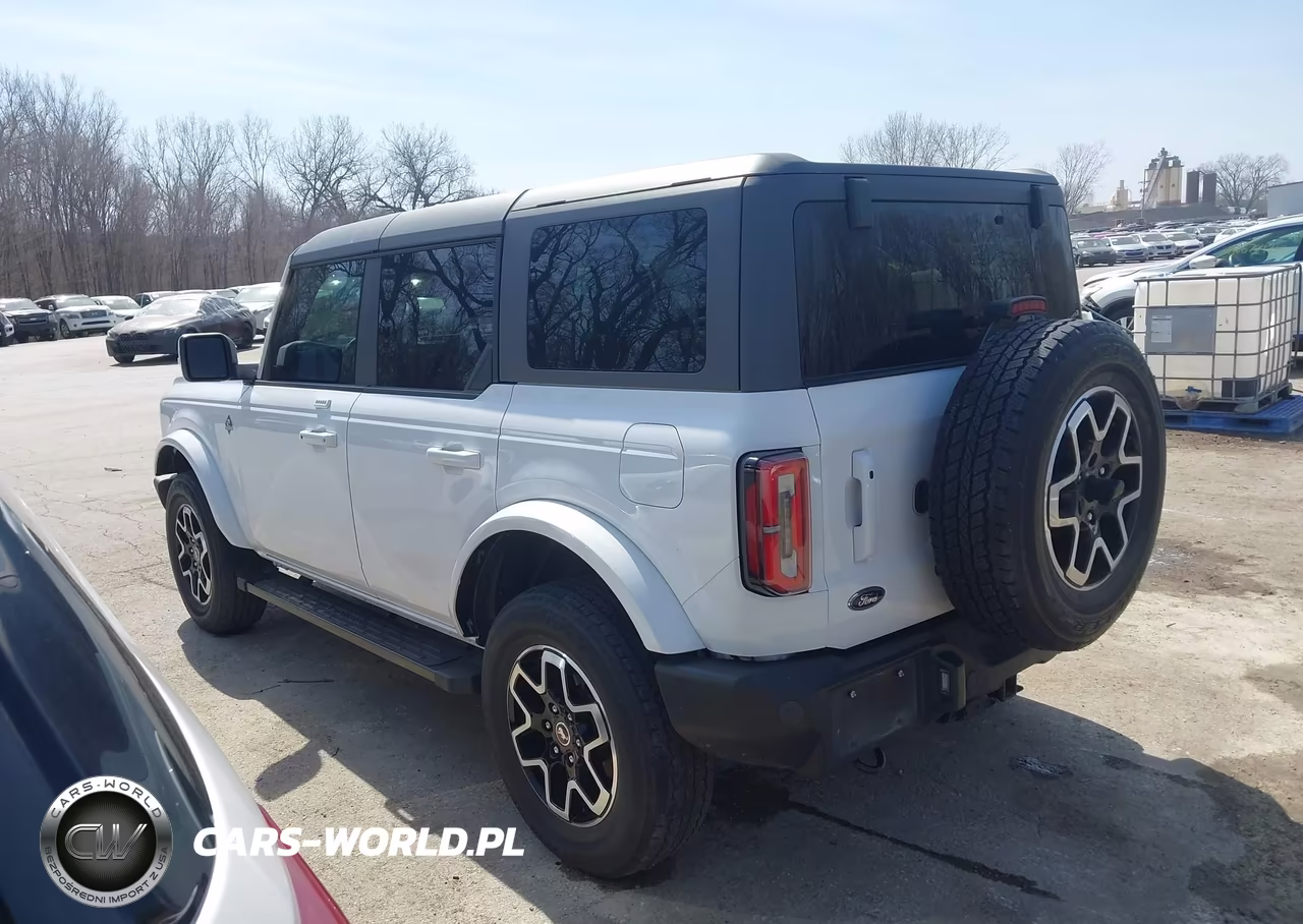 2022 Ford Bronco Outer Banks VIN:1FMEE5BP1NLB31907 - 3