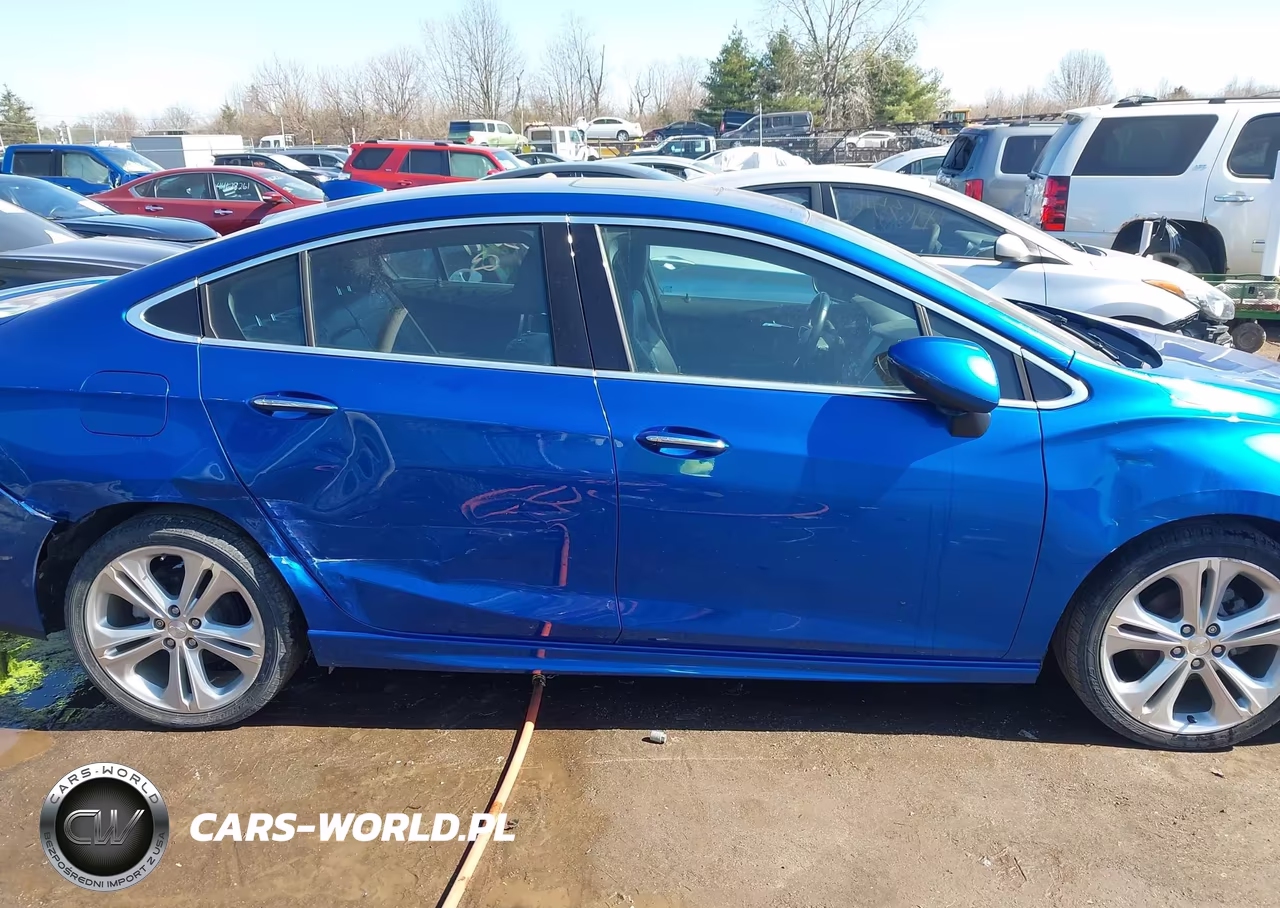 2017 Chevrolet Cruze Premier Auto VIN:1G1BF5SM8H7147053 - 14