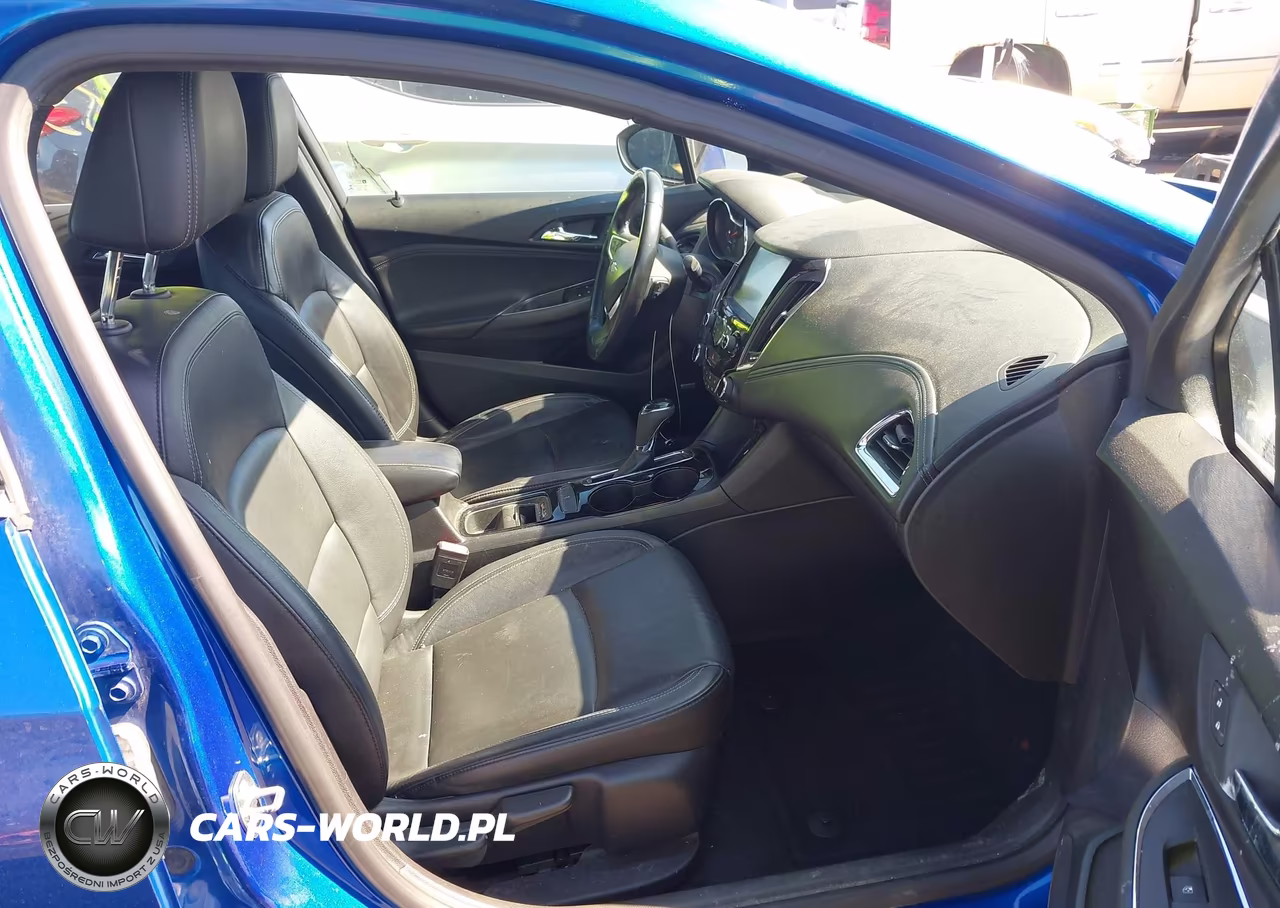 2017 Chevrolet Cruze Premier Auto VIN:1G1BF5SM8H7147053 - 5