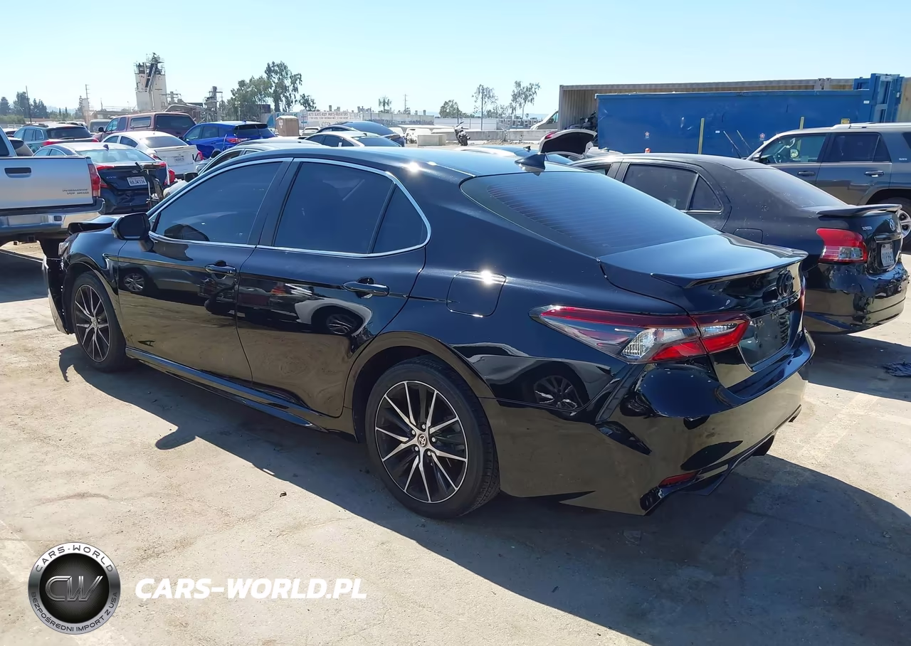2021 Toyota Camry Se VIN:4T1G11AK3MU525582 - 3