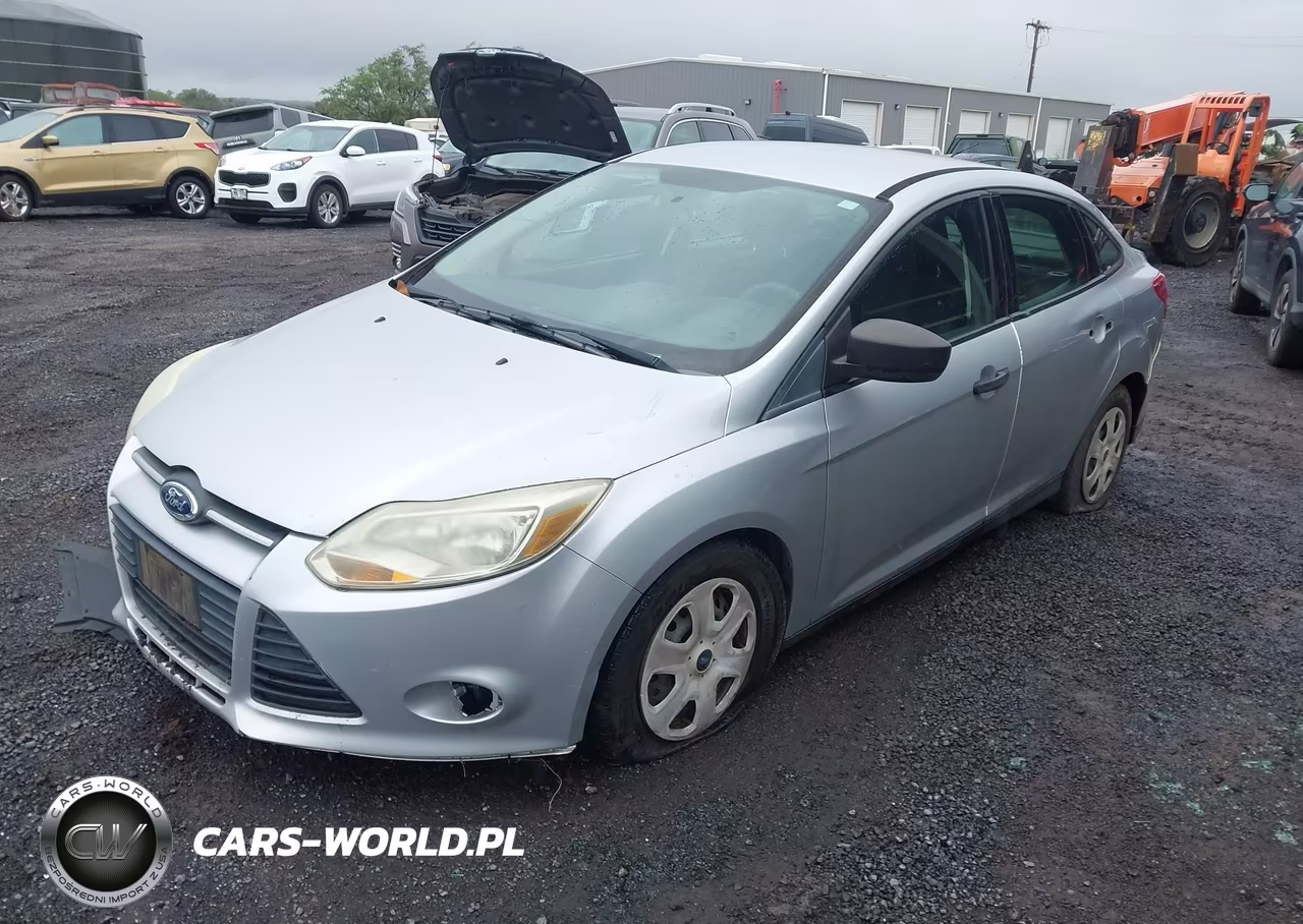 2013 Ford Focus S VIN:1FADP3E23DL382687 - 2