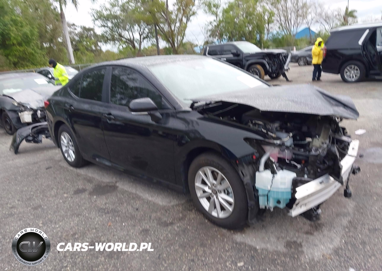 2025 Toyota Camry Le