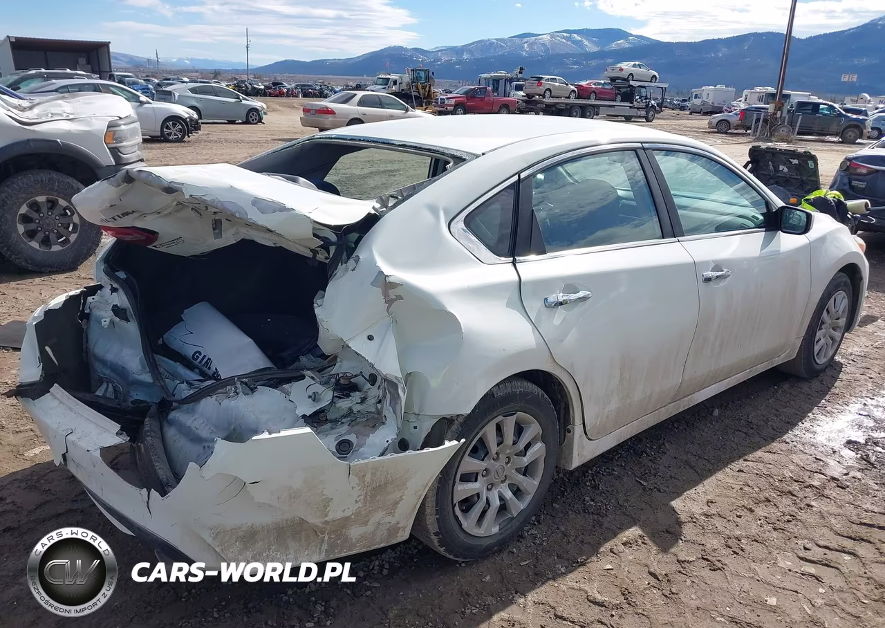 2018 Nissan Altima 2.5 S VIN:1N4AL3AP6JC173214 - 4