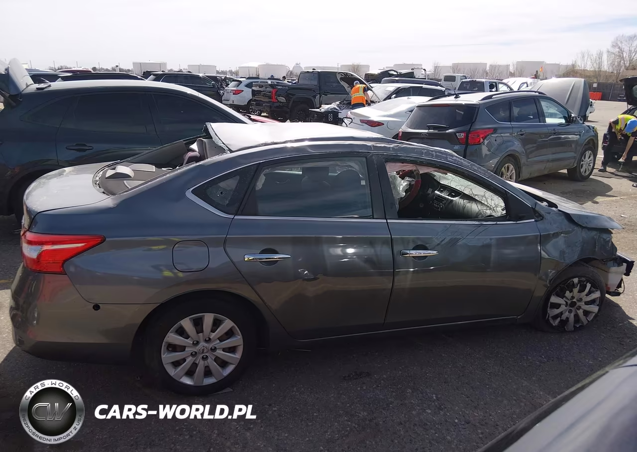 2016 Nissan Sentra S VIN:3N1AB7AP8GL683701 - 13