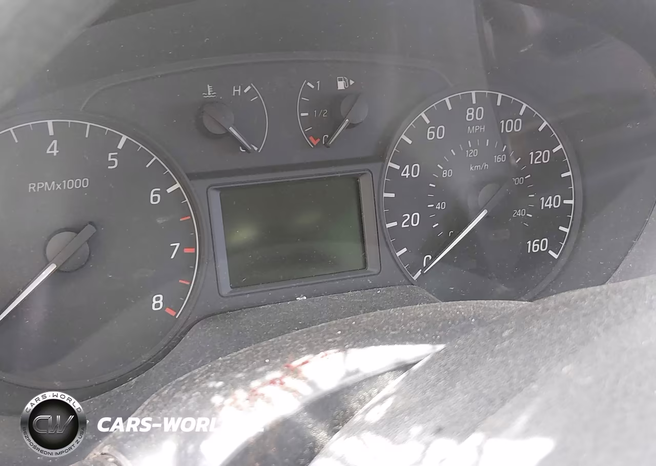 2016 Nissan Sentra S VIN:3N1AB7AP8GL683701 - 15
