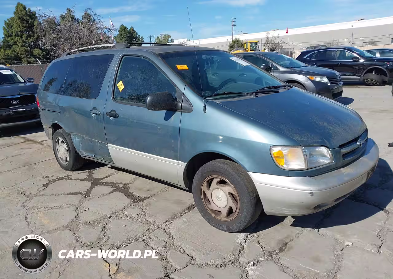 2000 Toyota Sienna Xle