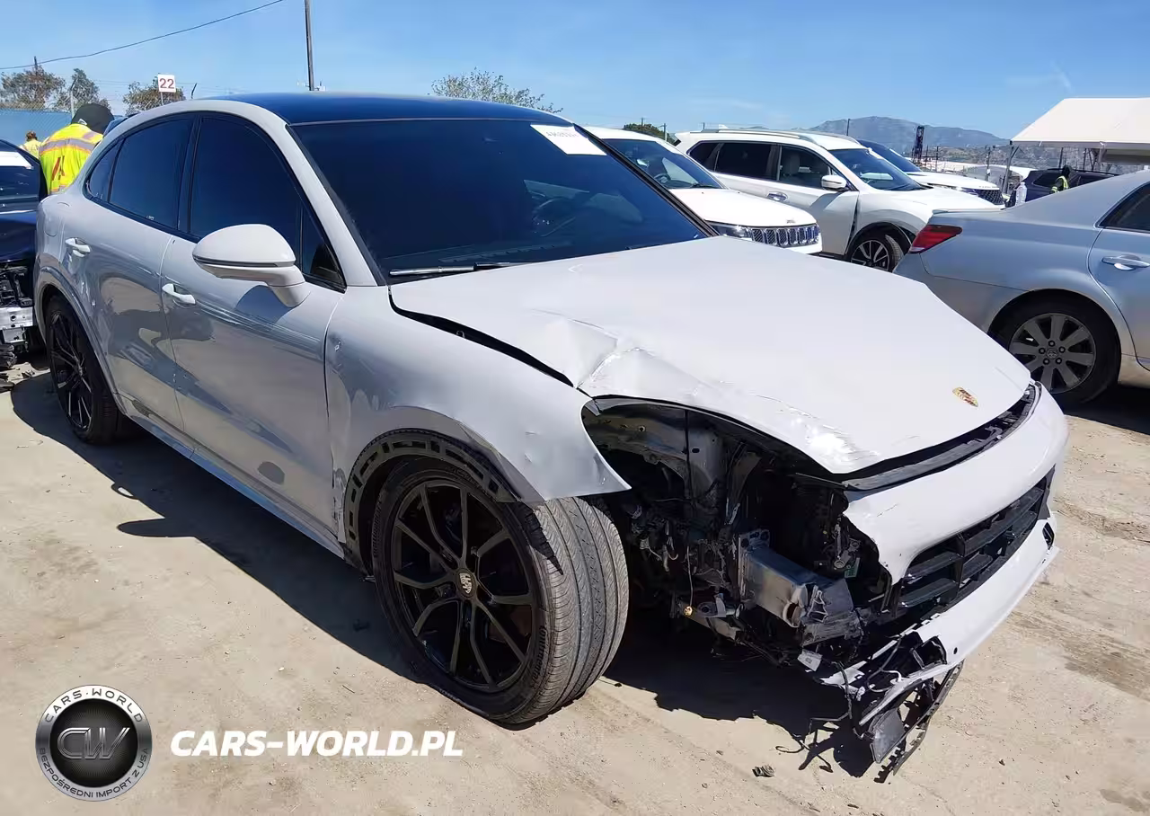 2023 Porsche Cayenne S Coupe