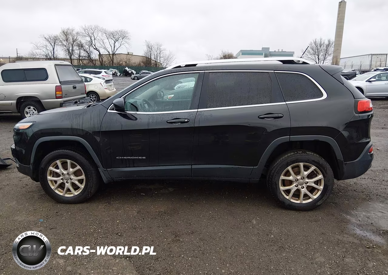 2015 Jeep Cherokee Latitude VIN:1C4PJMCB5FW553006 - 14