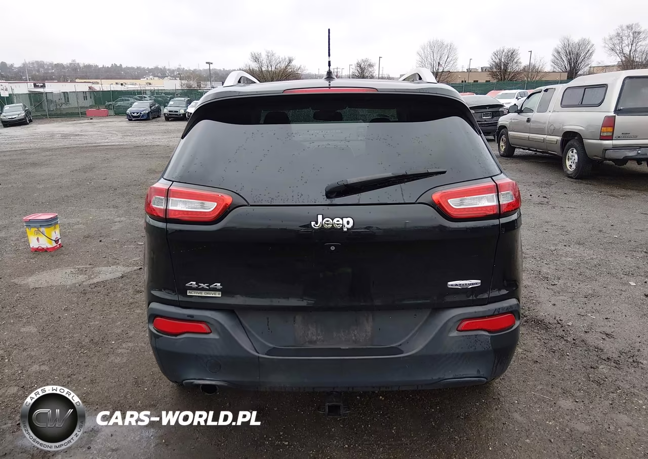 2015 Jeep Cherokee Latitude VIN:1C4PJMCB5FW553006 - 16