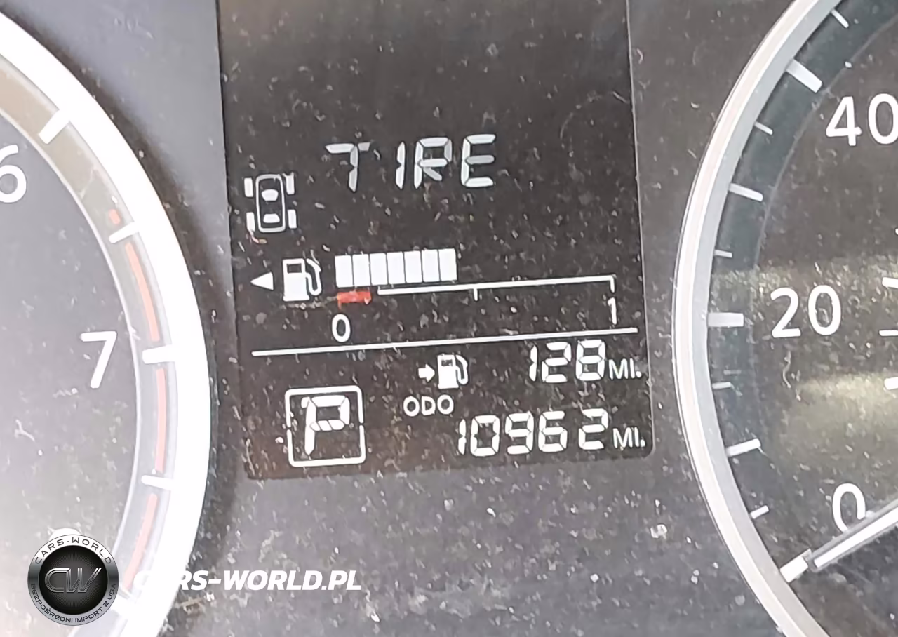 2024 Nissan Versa 1.6 S VIN:3N1CN8DV8RL845703 - 15