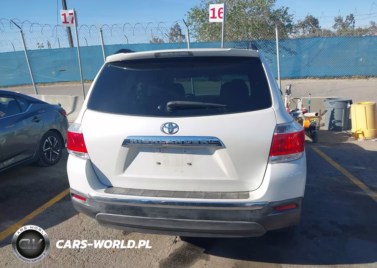 2013 Toyota Highlander Se V6 VIN:5TDZK3EHXDS090729 - 16
