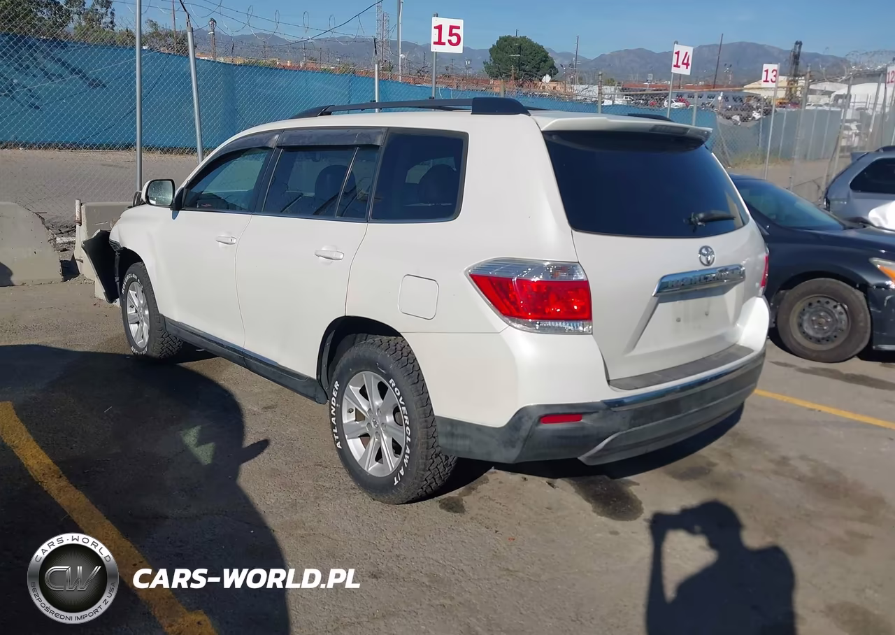 2013 Toyota Highlander Se V6 VIN:5TDZK3EHXDS090729 - 3
