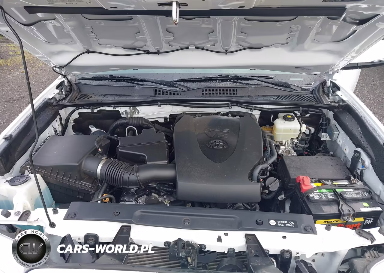 2018 Toyota Tacoma Trd Sport VIN:3TMCZ5AN2JM123419 - 10