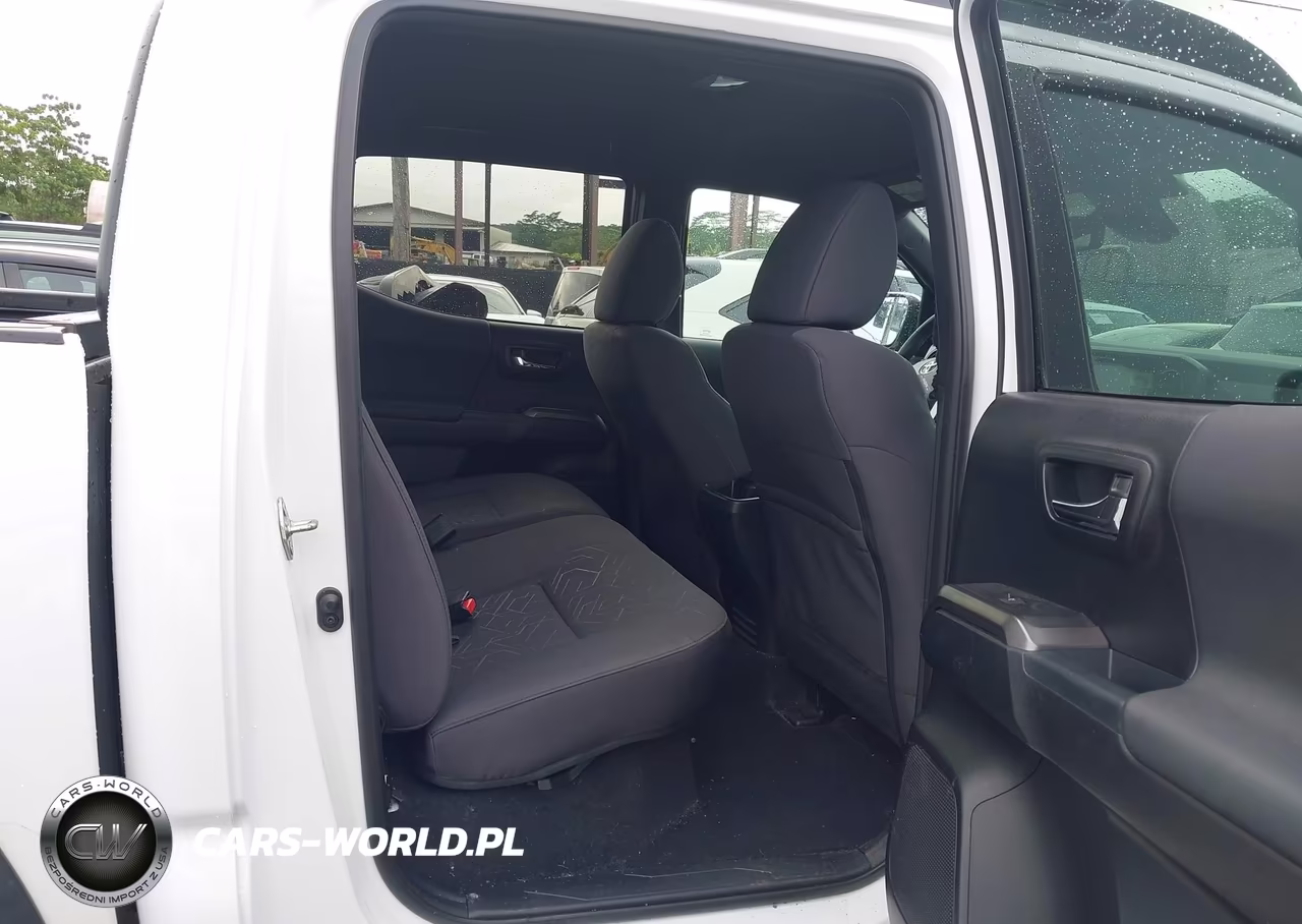 2018 Toyota Tacoma Trd Sport VIN:3TMCZ5AN2JM123419 - 8