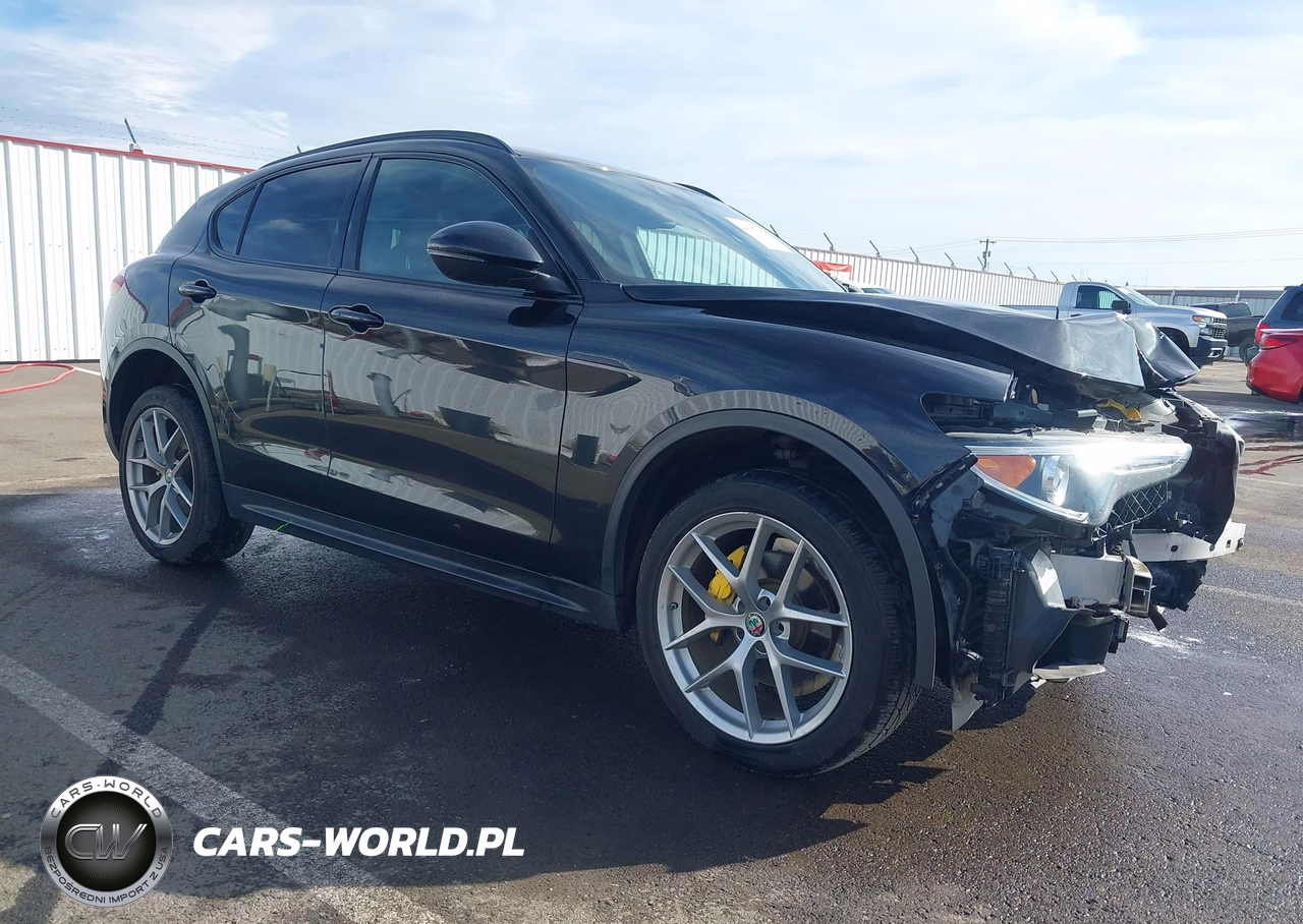 2018 Alfa Romeo Stelvio Ti Sport Awd