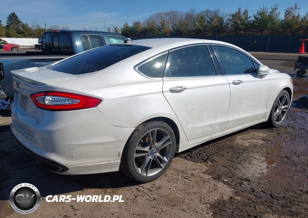 2016 Ford Fusion Titanium VIN:3FA6P0D90GR137213 - 4