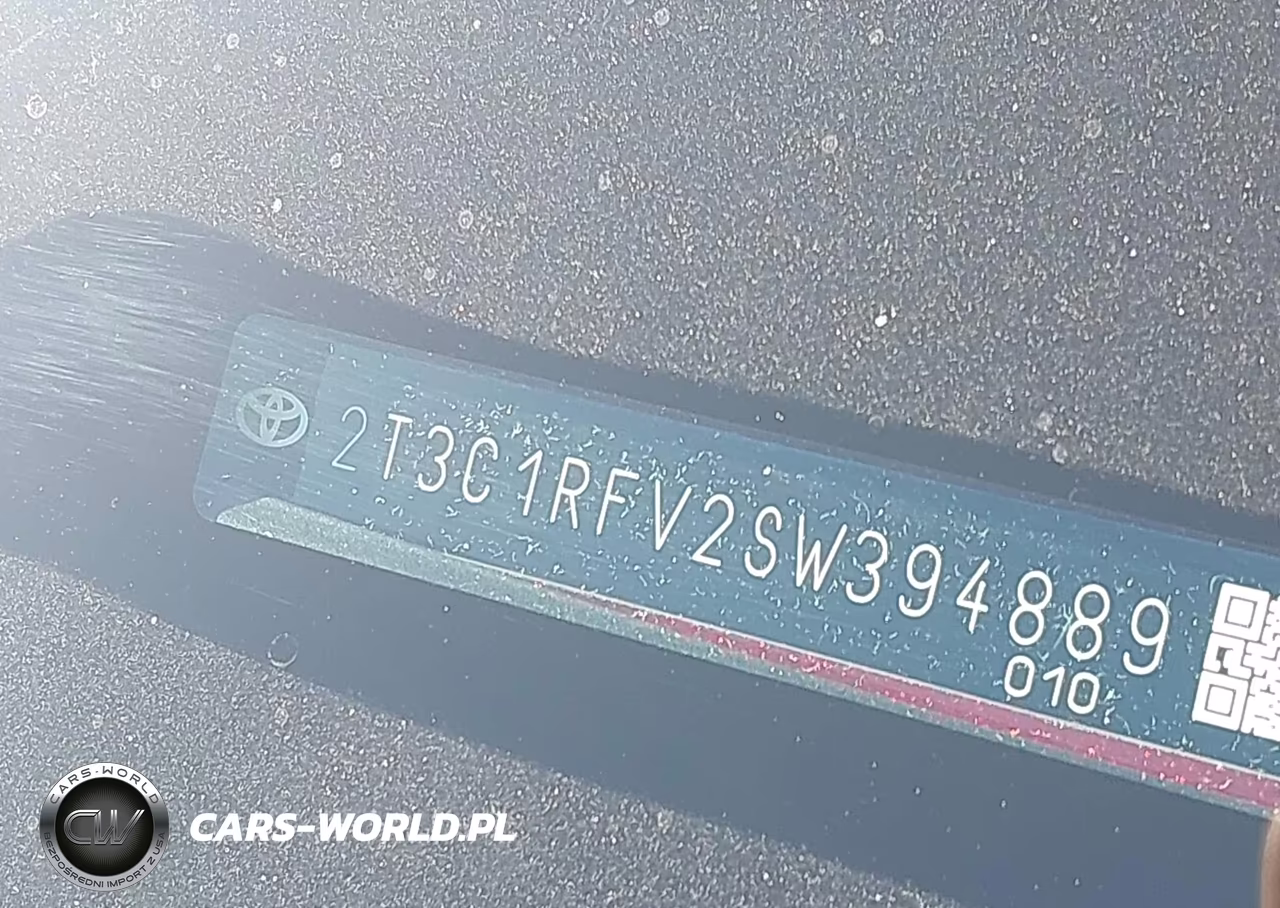 2025 Toyota Rav4 Xle Premium VIN:2T3C1RFV2SW394889 - 9