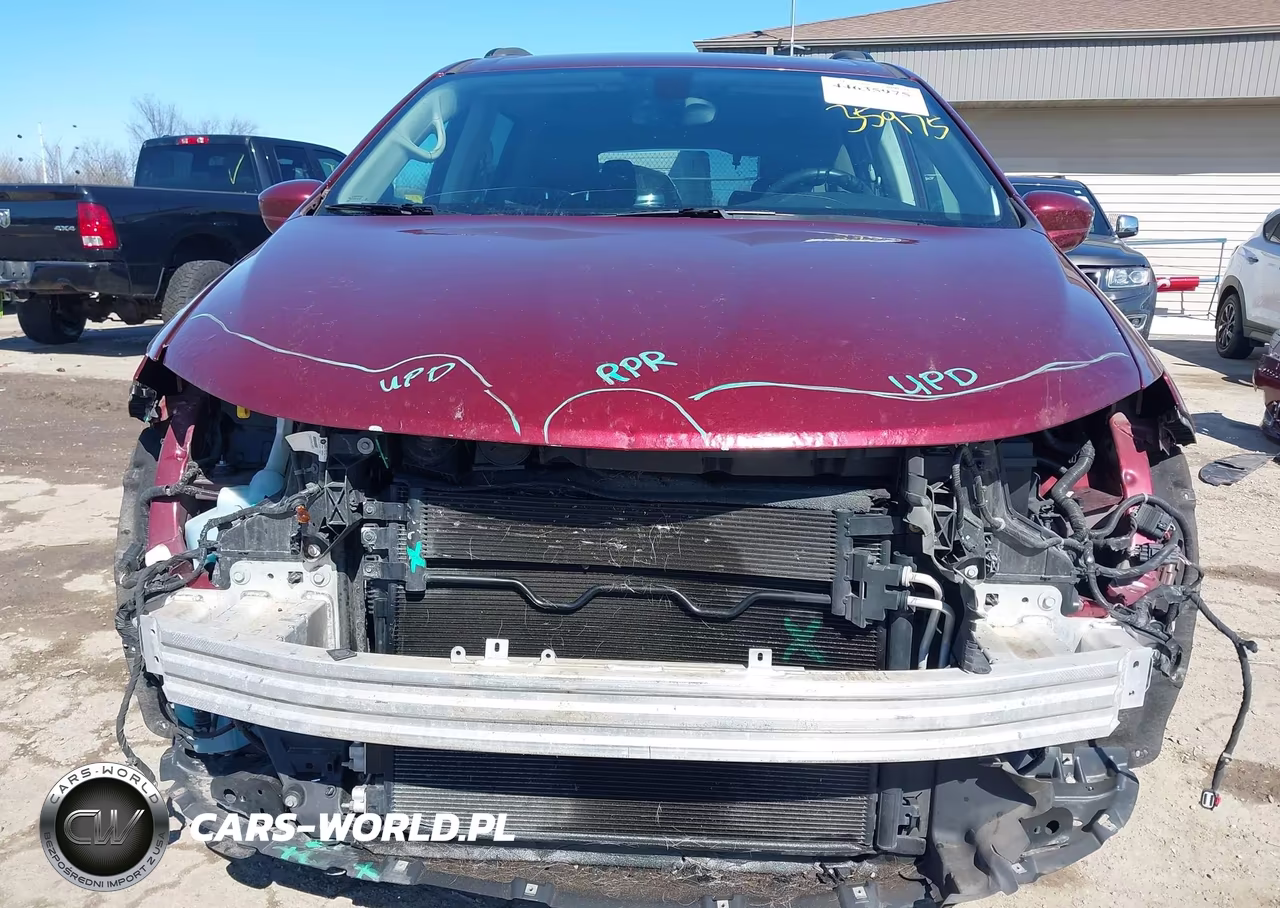 2017 Chrysler Pacifica Touring-L VIN:2C4RC1BG4HR667847 - 13