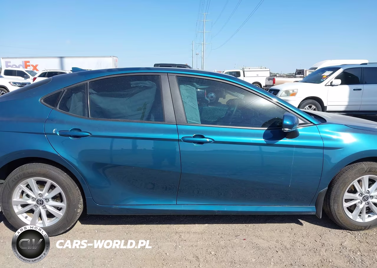2025 Toyota Camry Le VIN:4T1DAACK7SU070328 - 14