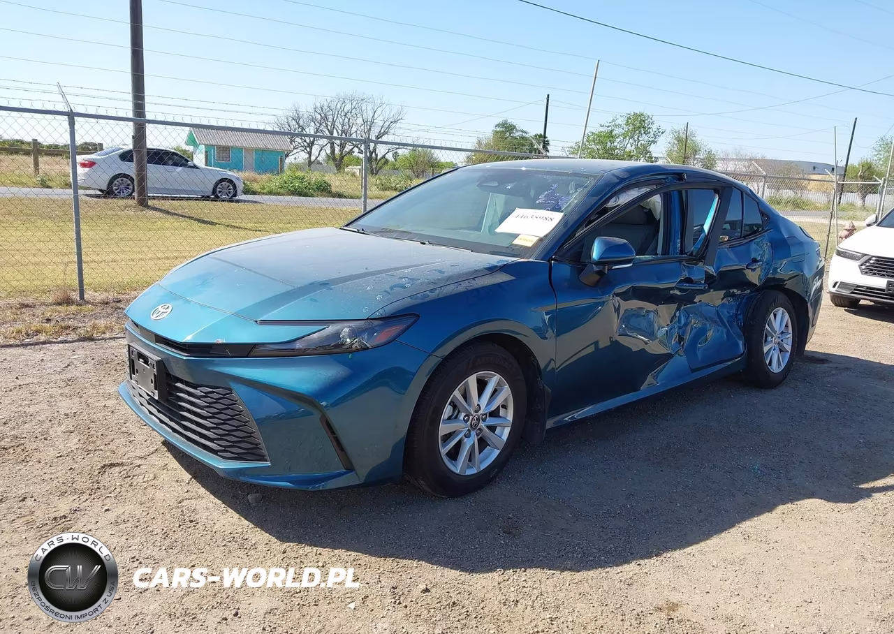2025 Toyota Camry Le VIN:4T1DAACK7SU070328 - 2