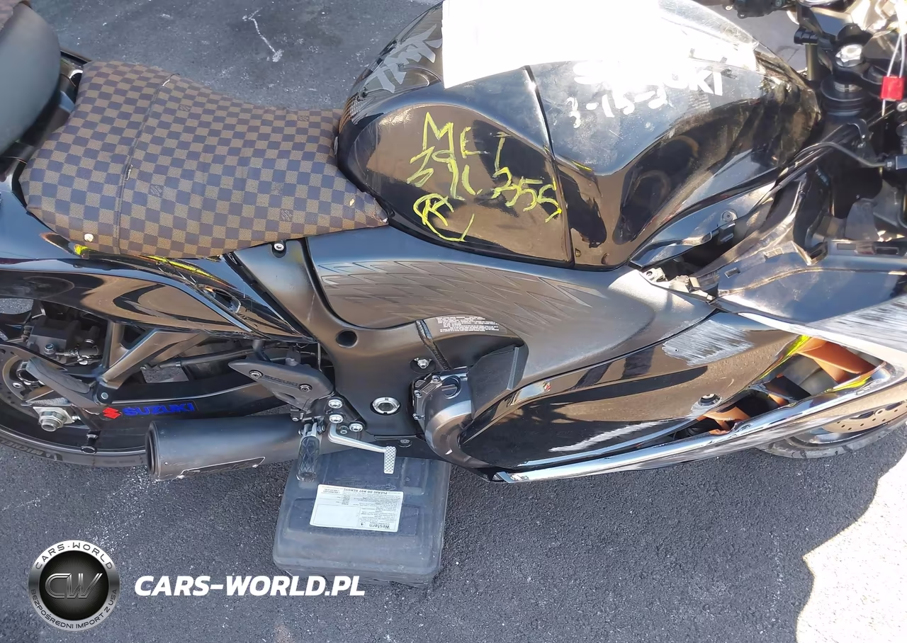 2022 Suzuki Gsx1300 Rr VIN:JS1EJ11B0N7102142 - 8