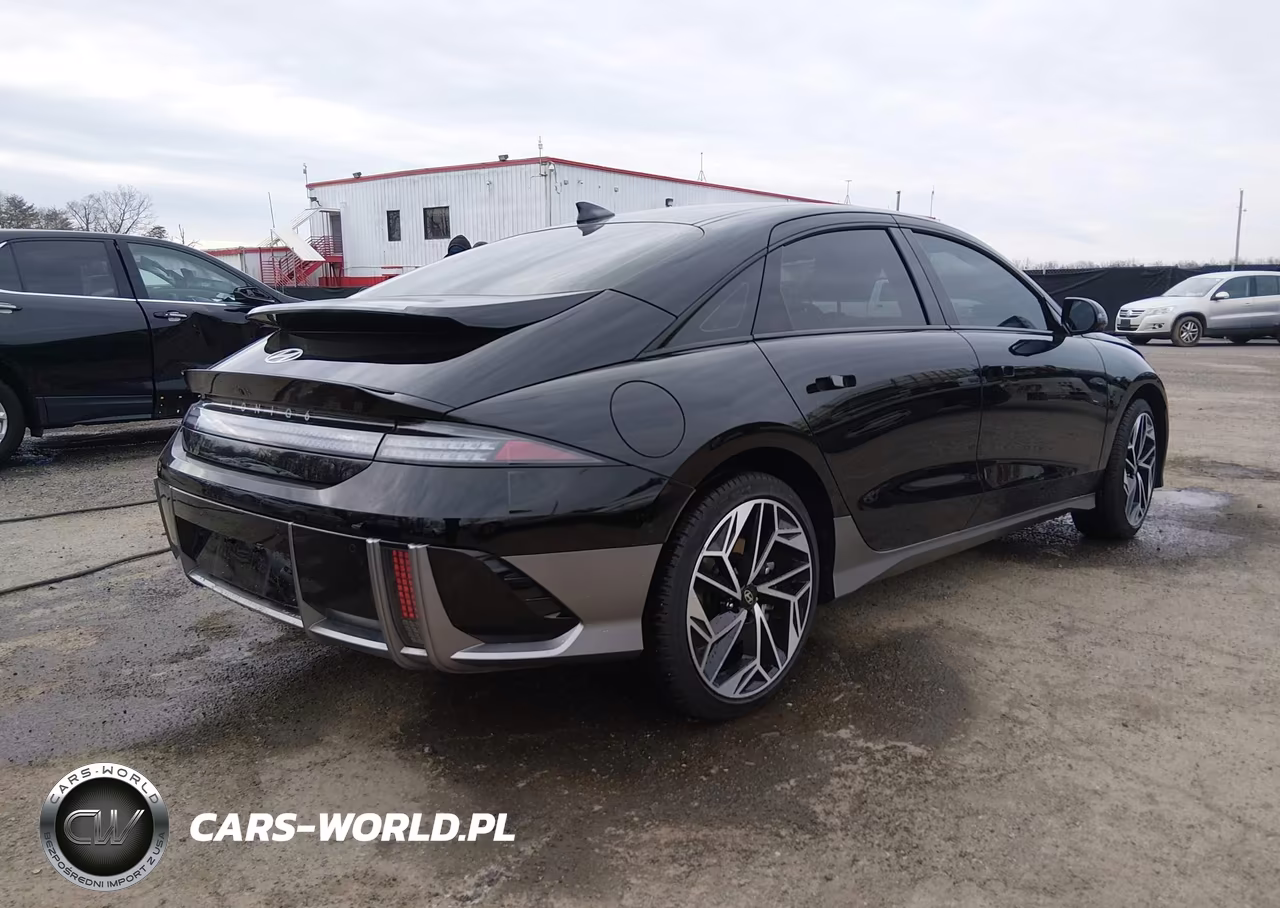 2025 Hyundai Ioniq 6 Limited VIN:KMHM54AA9SA105162 - 4