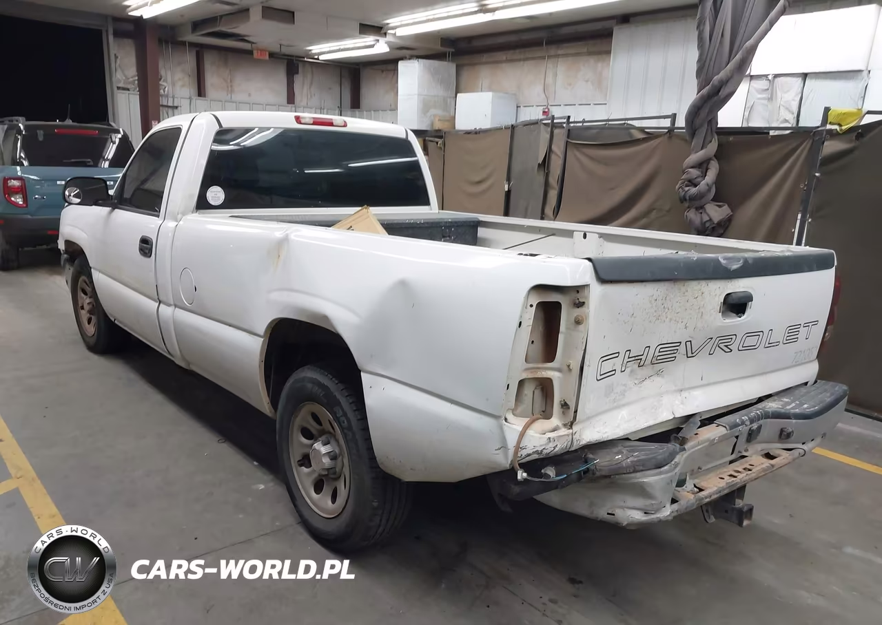2007 Chevrolet Silverado 1500 Classic Work Truck VIN:1GCEC14Z27E143461 - 3