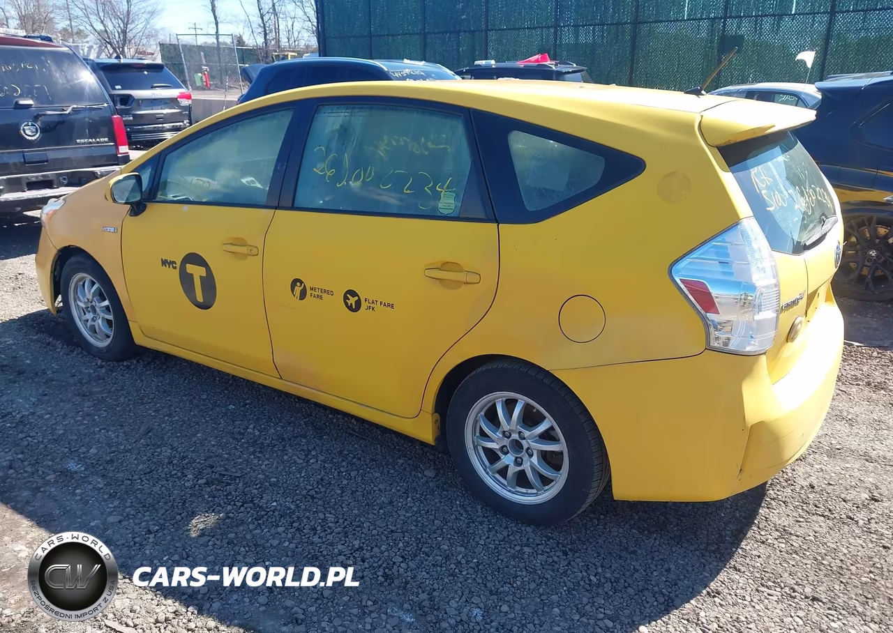 2013 Toyota Prius V Two VIN:JTDZN3EUXD3227612 - 3